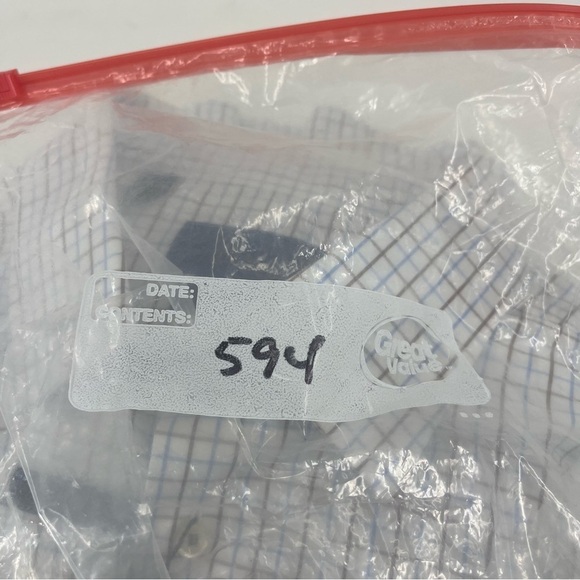 NWT David Donahue Longsleeve Button Down Shirt. - Picture 9 of 9